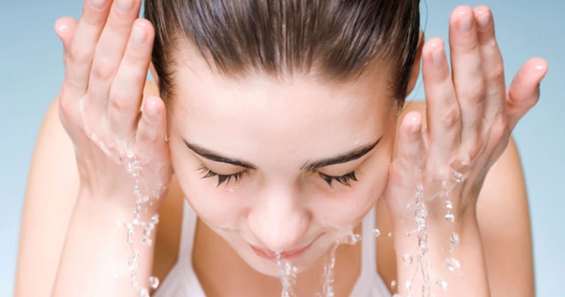 Deep Cleansing Helps Remove Hidden Impurities